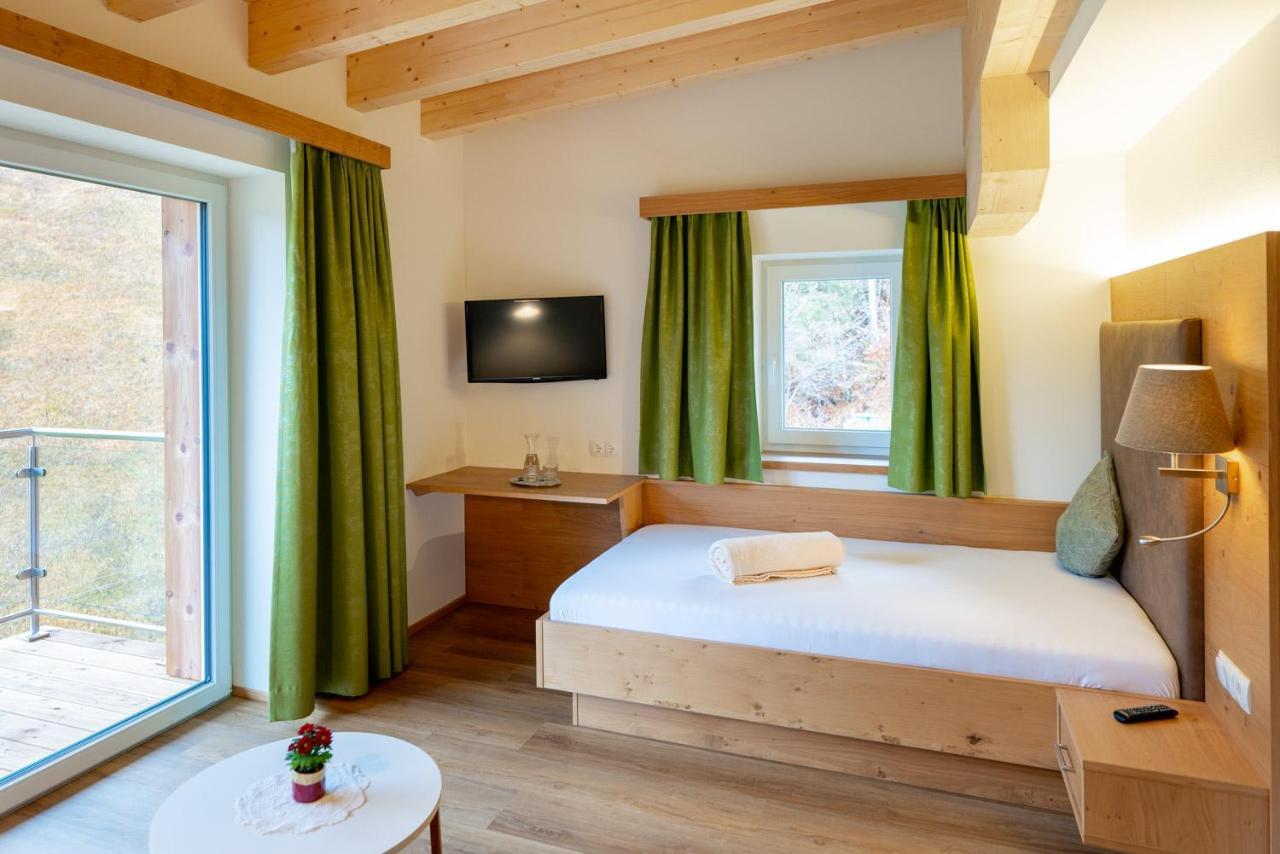 Hotel Tiroler Herz Hinterhornbach Exteriör bild