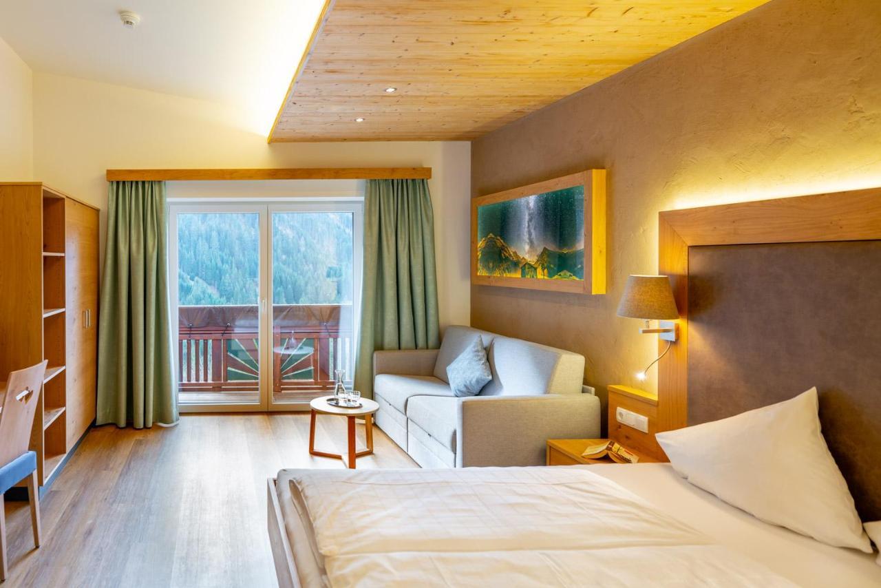 Hotel Tiroler Herz Hinterhornbach Exteriör bild