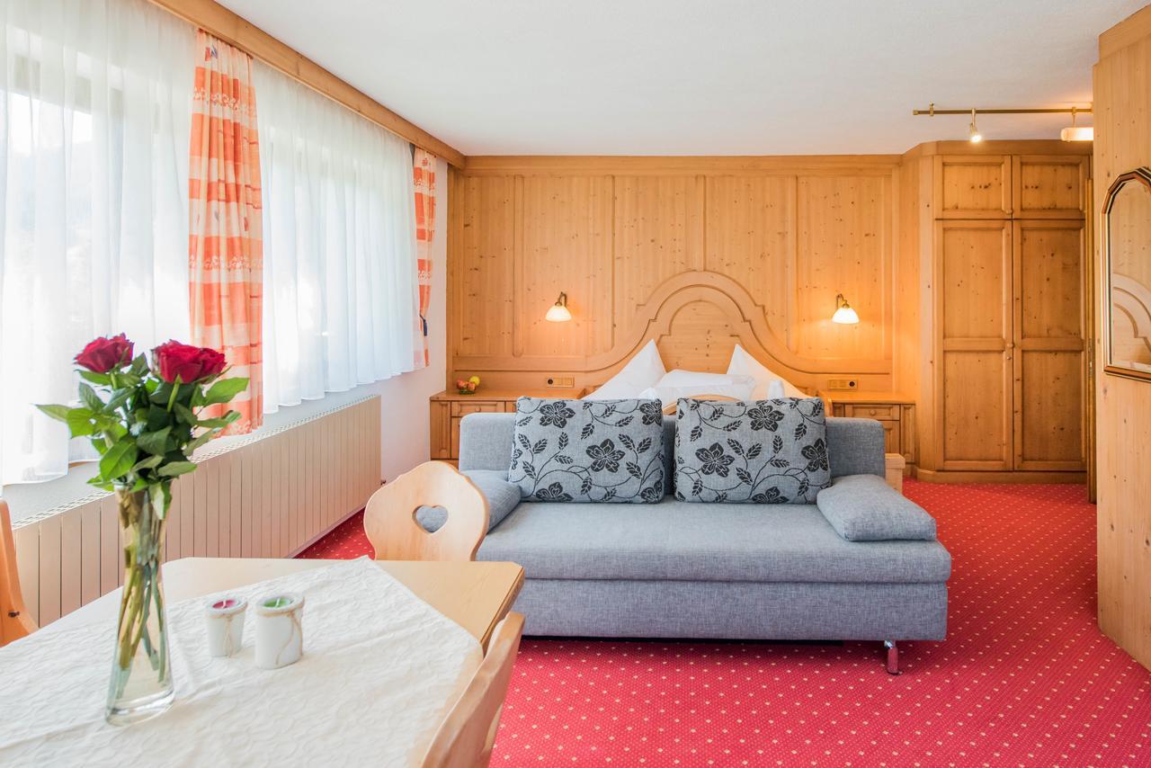 Hotel Tiroler Herz Hinterhornbach Exteriör bild