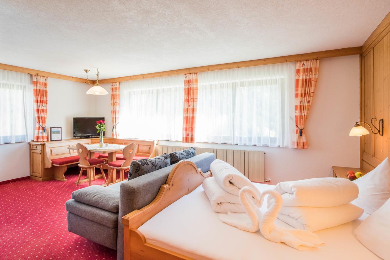 Hotel Tiroler Herz Hinterhornbach Exteriör bild